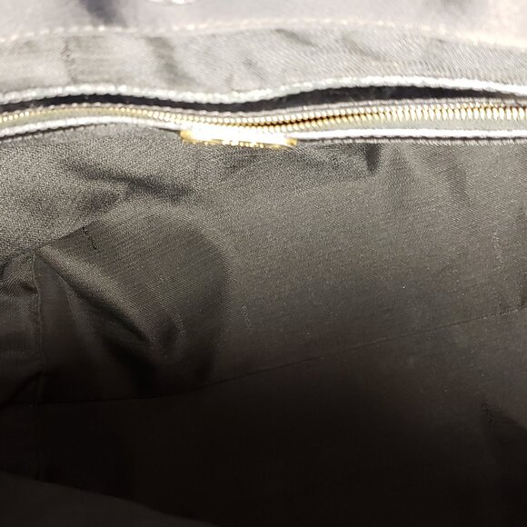 Fendi Leather trim/Handle Bag, Black Nylon Gold-Tone Hardware Tote Bag - Picture 10 of 13